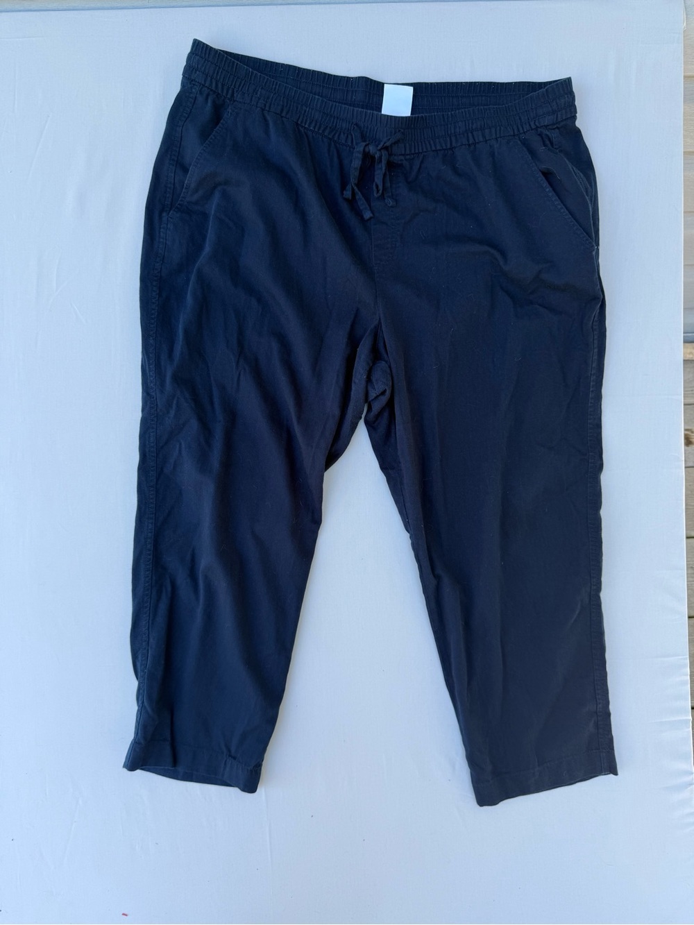 GAP Navy Cropped Drawstring Pants